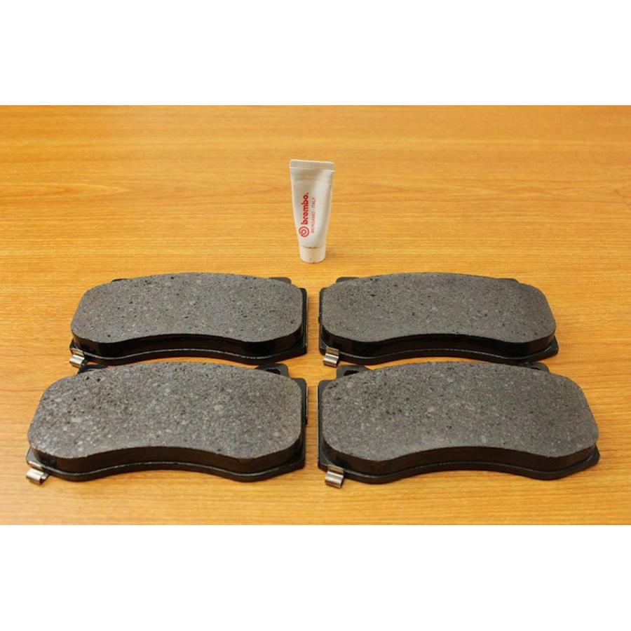 Chrysler 300 Dodge Challenger Charger SRT Front Brembo Brake Pads OEM