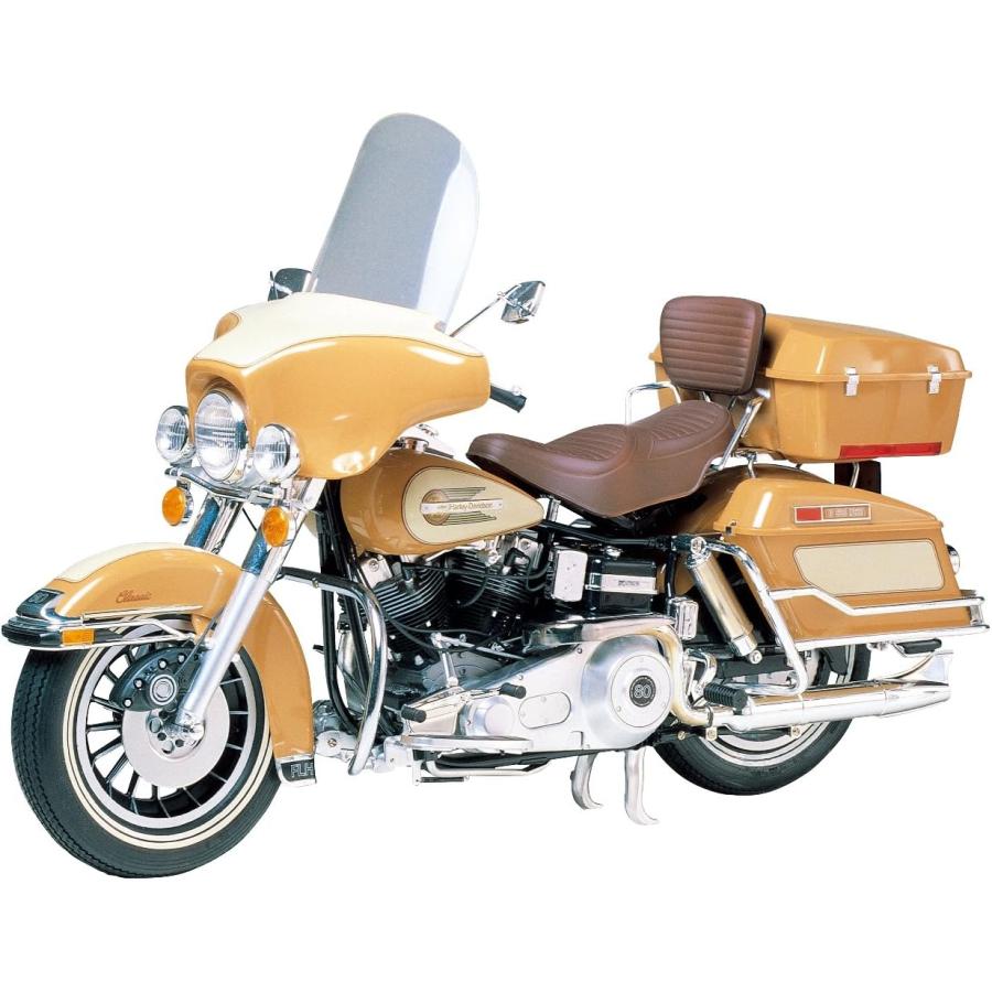 Tamiya 300016040, 1: 6 Harley-Davidson FLH Classic Motorcycle 