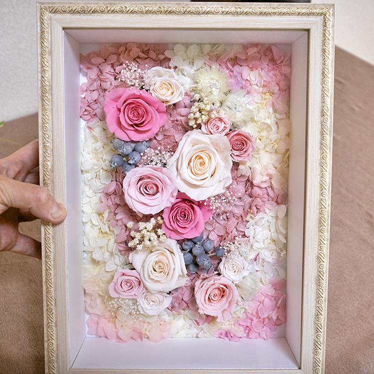 豪華なフレームで プリザーブドフラワー アレンジ制作 フラワー