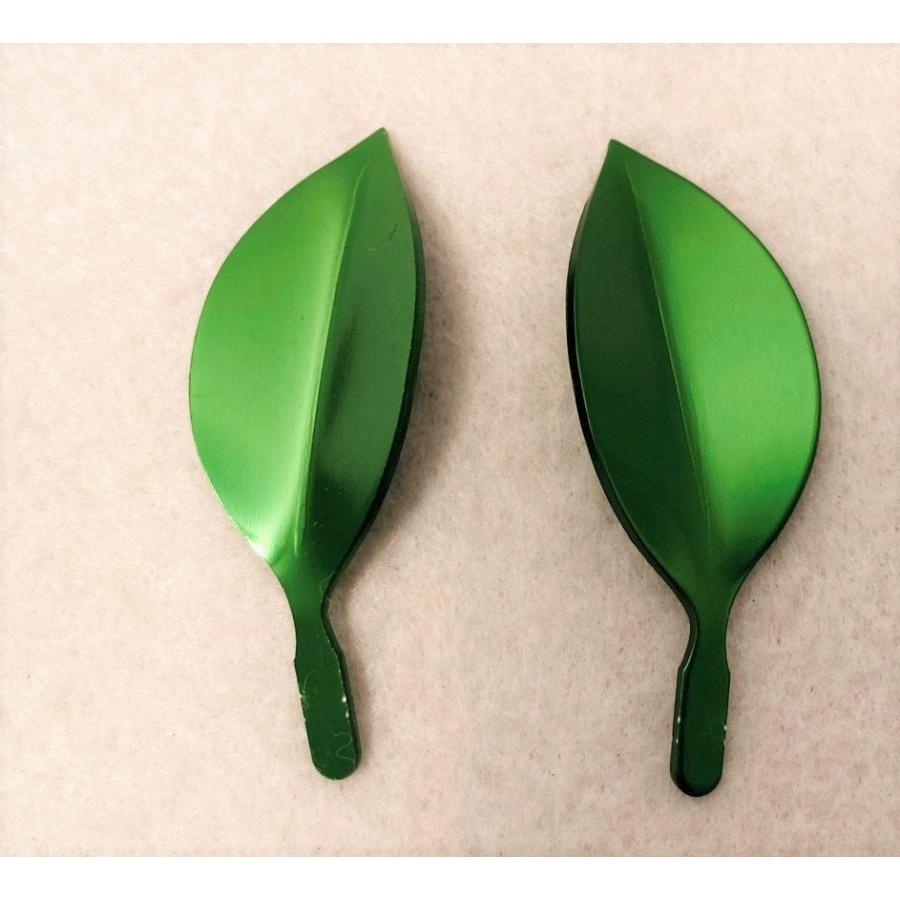樒の葉 小 1対 華瓶用 アルミ(軽合金) 仏具 しきみ、シキミ :aluminum-shimikinoha-syou:浜田商店 仏壇 仏具 - 通販 - Yahoo!ショッピング 樒の葉 小 1対 華瓶用 アルミ(軽合金) 仏具 しきみ、シキミ :aluminum-shimikinoha-syou:浜田商店 仏壇 仏具 - 通販 - Yahoo!ショッピング