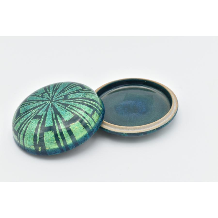 琥山窯 香合 小野珀子作 釉裏金彩緑香合 item no.2f474