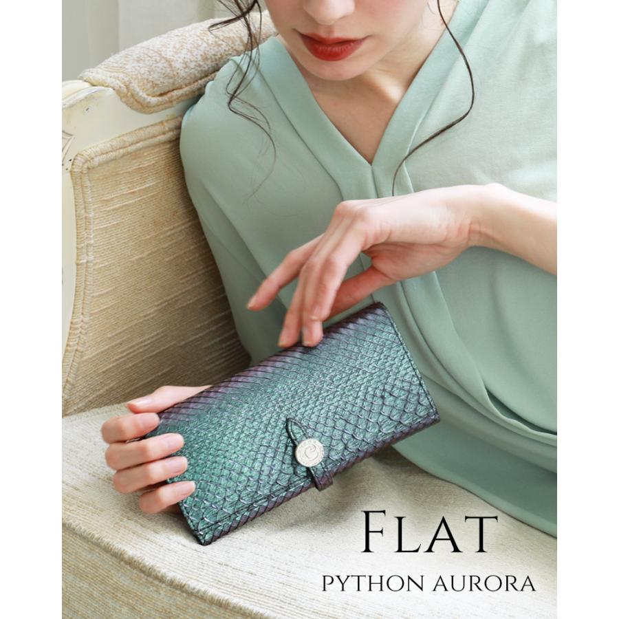 【cooga】オーロラのように魅惑的なパイソンで仕立てる厚さたった2cmの長財布　Flat python aurora（フラットパイソンオーロラ）レディース長財布｜hamano｜04
