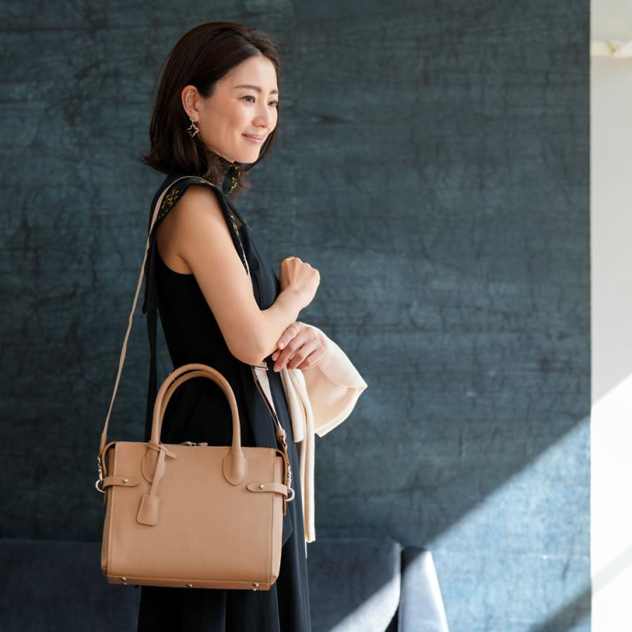 【傳濱野】軽やかに、日常が美しく整う。PCを持たない日の通勤バッグ Iliya（イリヤ） | 傳濱野