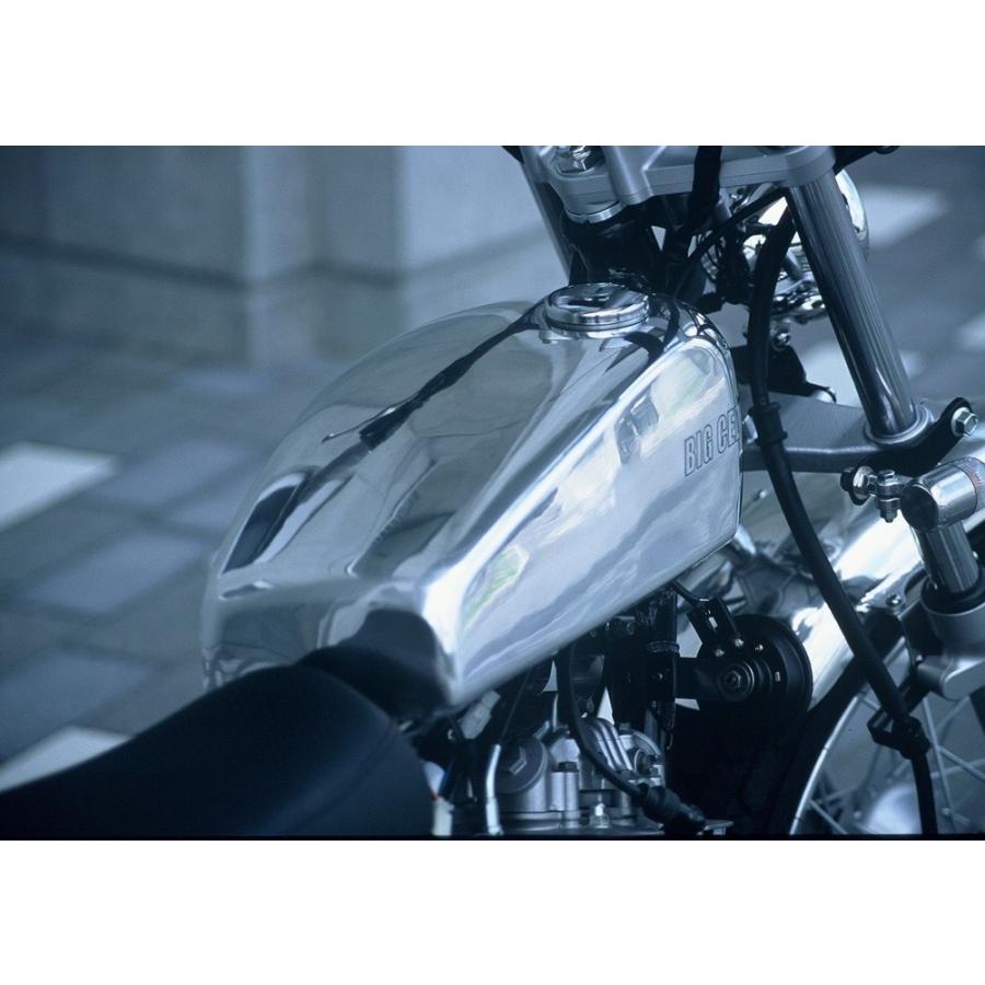 フラットサイドアルミタンク BIGCEDAR（ビッグシーダー） バンバン200（キャブ車）