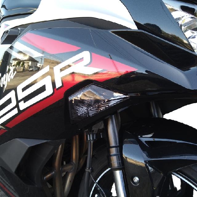 に Japanese-spec Kawasaki ZXR750 for sale