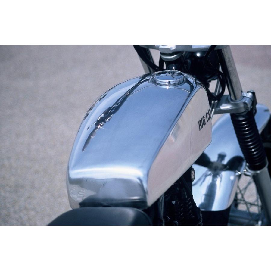 フラットサイドアルミタンク BIGCEDAR（ビッグシーダー） TW200（〜99年）の画像