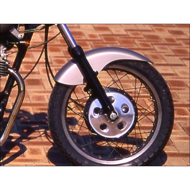 SR400（85年〜） タイプSフロントフェンダー 黒ゲル仕上げ CHIC DESIGN