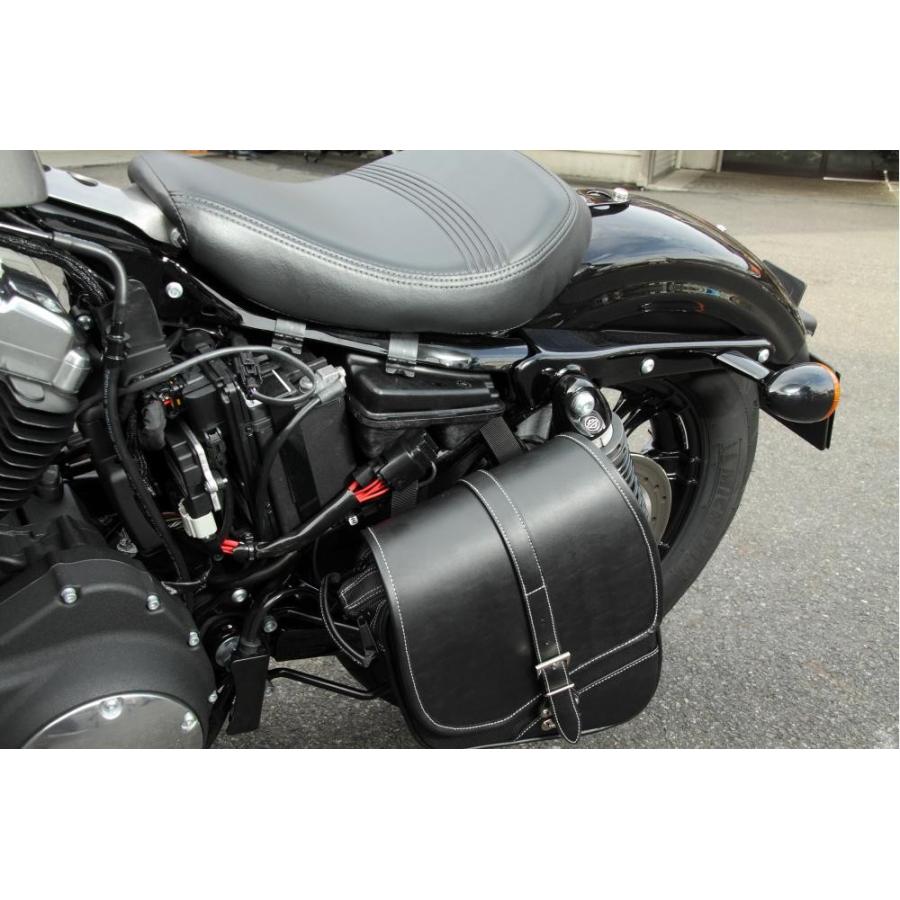 スポーツスター（SPORTSTER）04年〜 ナイロンスイングアームバッグ