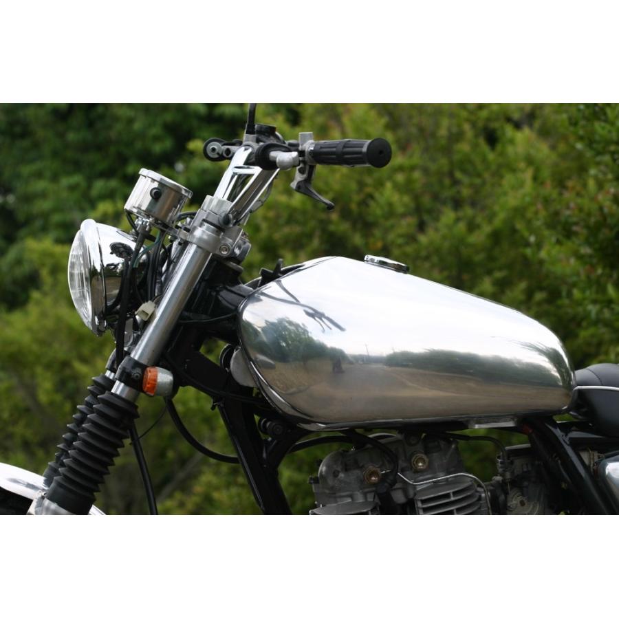YAMAHA SR400 タンク　キャブ車用　オールペン済　クリアー塗装　キー付 YAMAHA SR400 タンク キャブ車用 オールペン済 クリアー塗装