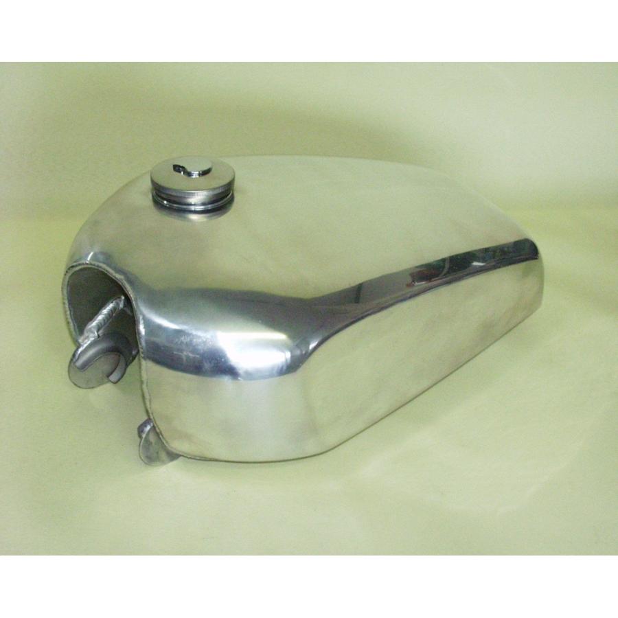 W650 アルミタンク　ビッグシーダー アルミタンクTYPE-4 BIGCEDAR（ビッグシーダー） W650（キャブ車