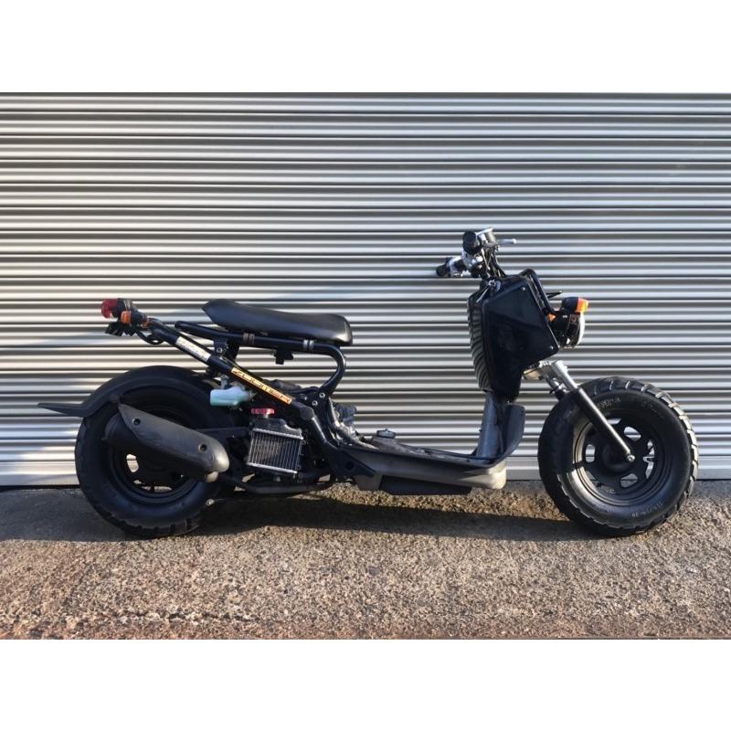 ローダウンシートフレーム マットブラック フラットタイプ Kn企画 ズーマー Zoomer K18 Kn Lszm Mbk バイク メンテ館 通販 Yahoo ショッピング