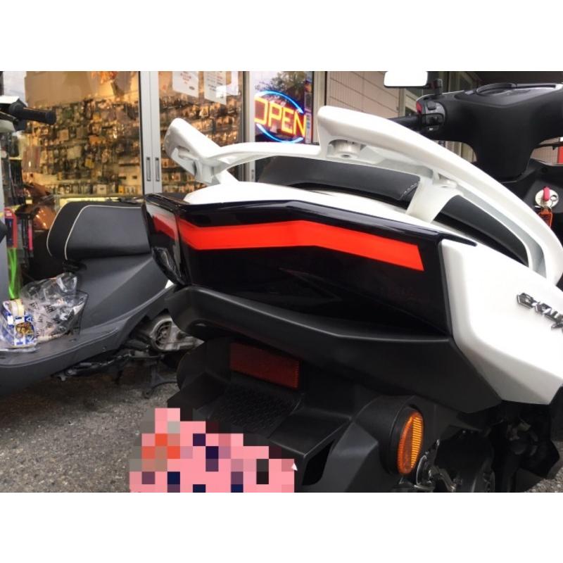 テールライトカバー(スモーク) KN企画 シグナスX(4型) :000431-K18-KN-C4-TC-SM:バイク メンテ館 - 通販 - Yahoo!ショッピング テールライトカバー(スモーク) KN企画 シグナスX(4型) :000431-K18-KN-C4-TC-SM:バイク メンテ館 - 通販 - Yahoo!ショッピング