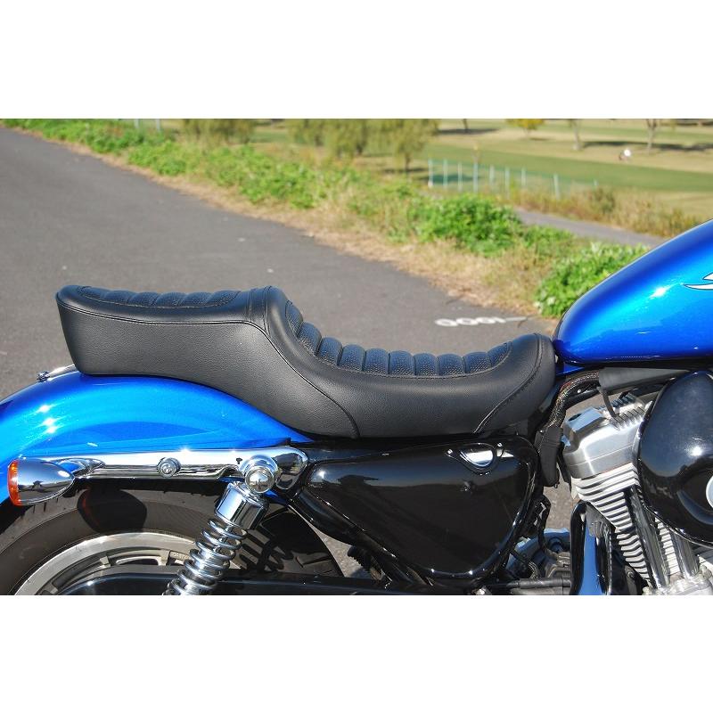 xl883r スポーツスター　04〜 純正タックロールダブルシート ハーレー スポーツスター883R純正シート ダブルシート XL883R 07-21年