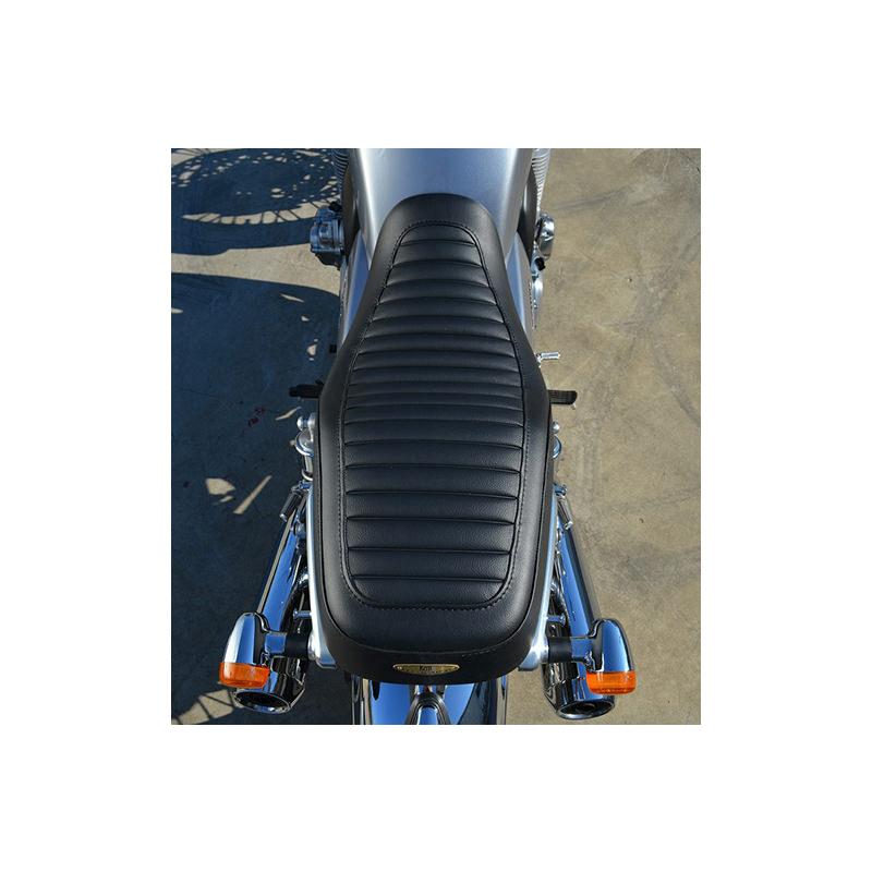 LOWダブルシートB タックロールタイプ２ K＆H（ケイアンドエイチ） CB1100（19年〜）の画像