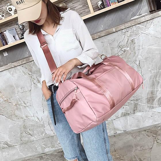 ボストンバッグ 靴入れつきバッグ、シューズケース、ジムバッグ