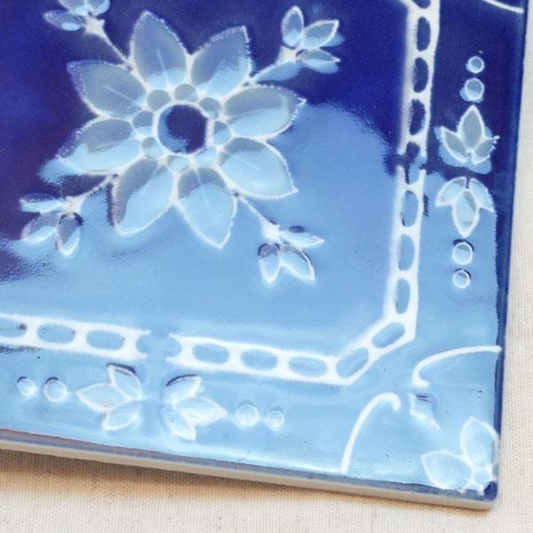 タイル 美濃焼ヴィクトリアデザインタイル ブルーフラワーズ 15cm角