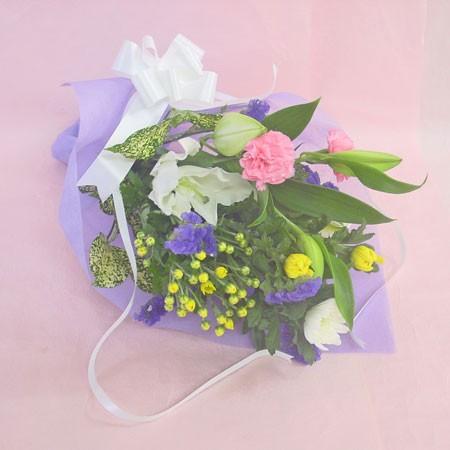 990円 22春夏新色 ３本の菊とユリの供花 お供え用のお花 仏花 花束 ユリ入り お仏壇のお供え供花