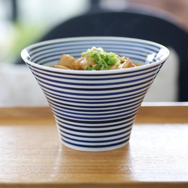 手描き藍駒筋 入れ子丼 16cm 波佐見焼 // 和食器 食器 鉢 深鉢 ボウル