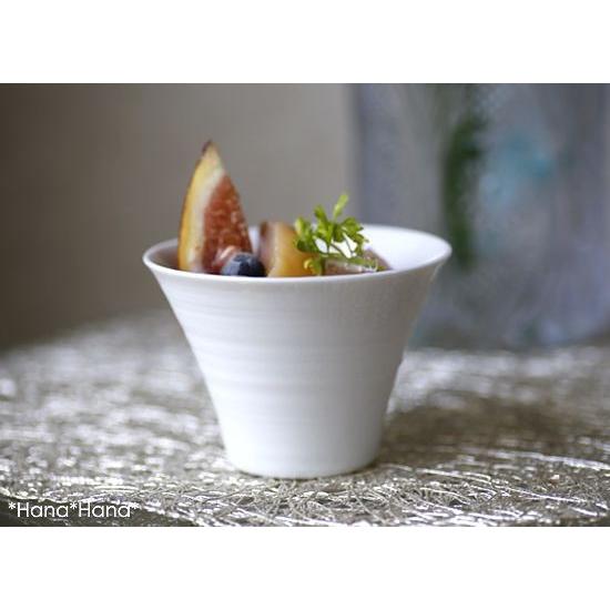 白 入れ子カップ 10cm 波佐見焼 // 和食器 食器 入れ子碗 小鉢 副菜鉢