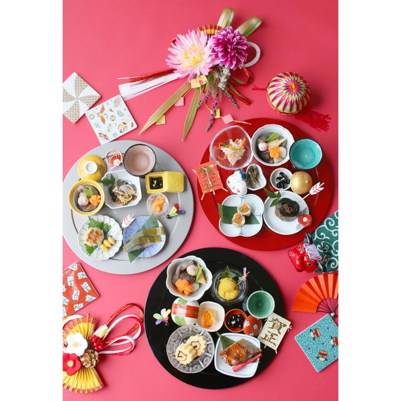 古典 菊割 グレー 花型豆皿 9.5cm 波佐見焼 // 和食器 食器 花柄 小皿