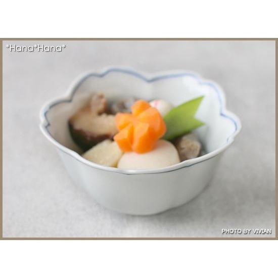 白磁一本線 桜型小付 ミニ小鉢 豆鉢 9.5cm 波佐見焼 // 和食器 食器 鉢