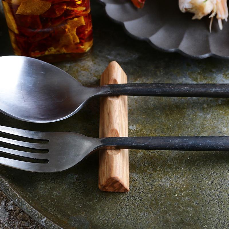 SALUS 三角スプーン＆フォークレスト オリーブ // 木製食器 洋食器 和
