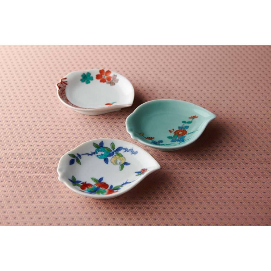 三果紋 桃型 豆皿 10cm 有田焼 // レトロ 和食器 食器 小皿 しょうゆ皿