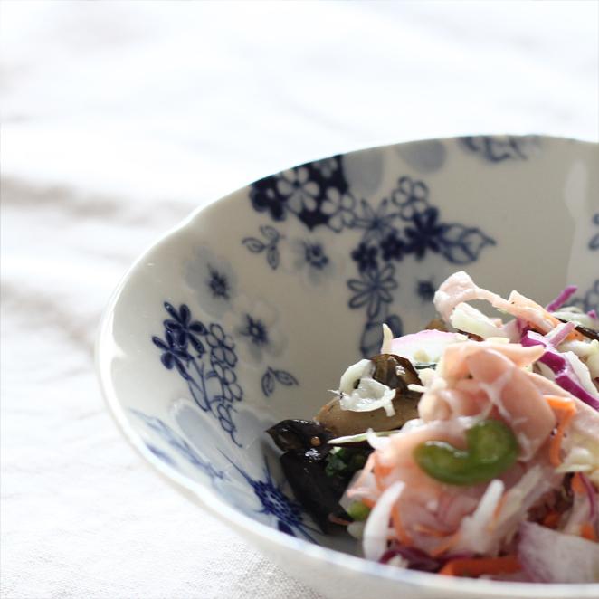 食器 美濃焼 鉢 中鉢 17cm ボウル 盛鉢 煮物鉢 花柄 かわいい おしゃれ