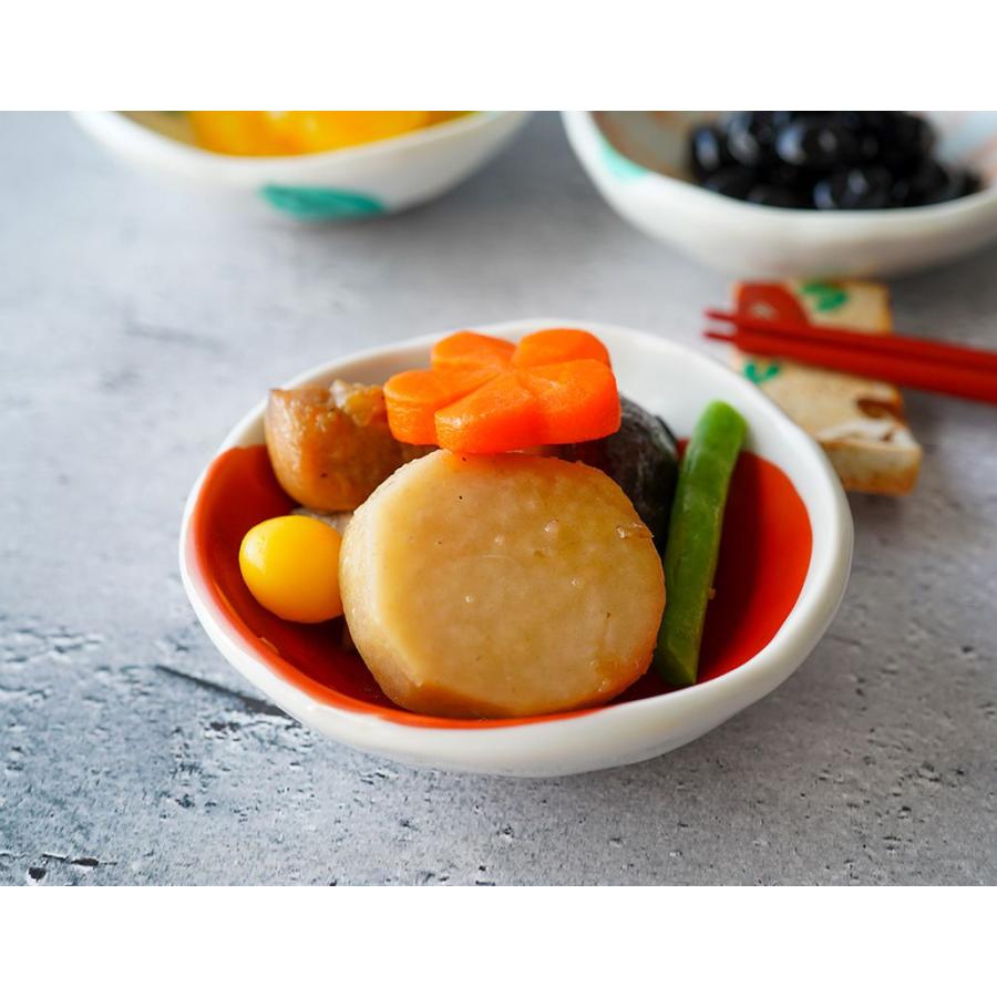 割烹食器　作家　窯元　色々食器　和食店　　　白釉紅葉向付9客　新品未使用 蔵珍窯（ぞうほうがま） 赤椿 深豆皿 10cm (お取り寄せ品)// 美濃焼 椿
