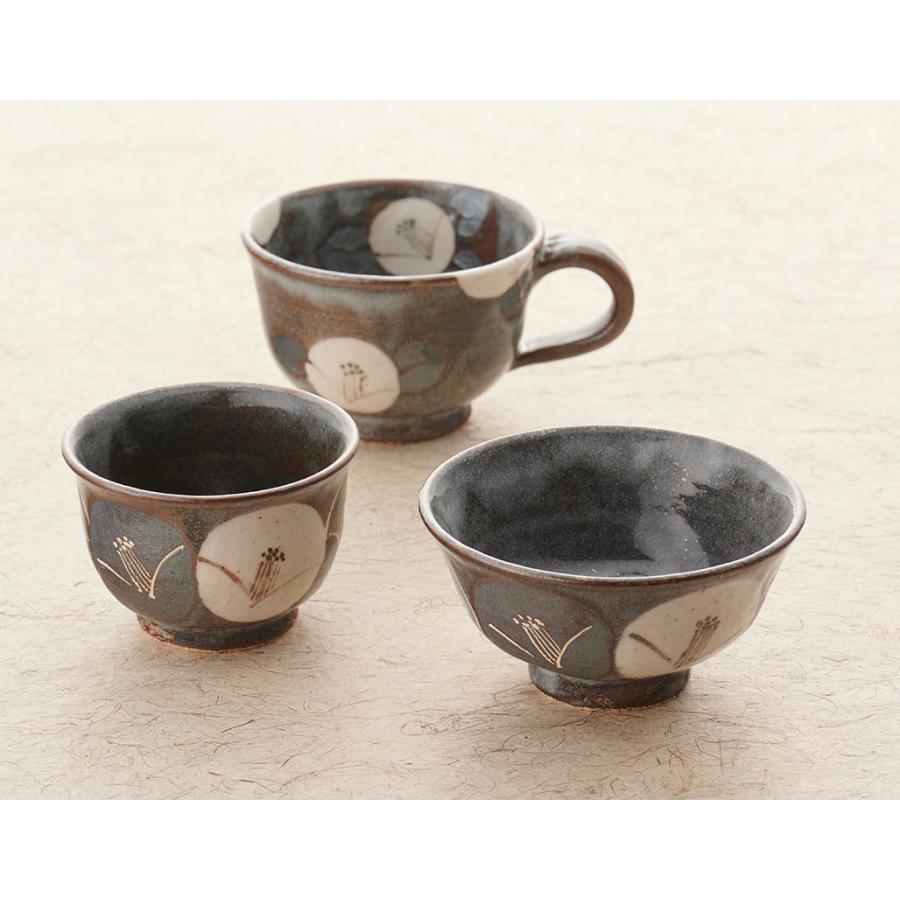 蔵珍窯 鼠志野椿 煎茶碗 湯呑み 230ml (お取り寄せ品)// 美濃焼 蔵珍窯 鼠志野椿 煎茶碗 湯呑み 230ml (お取り寄せ品)// 美濃焼