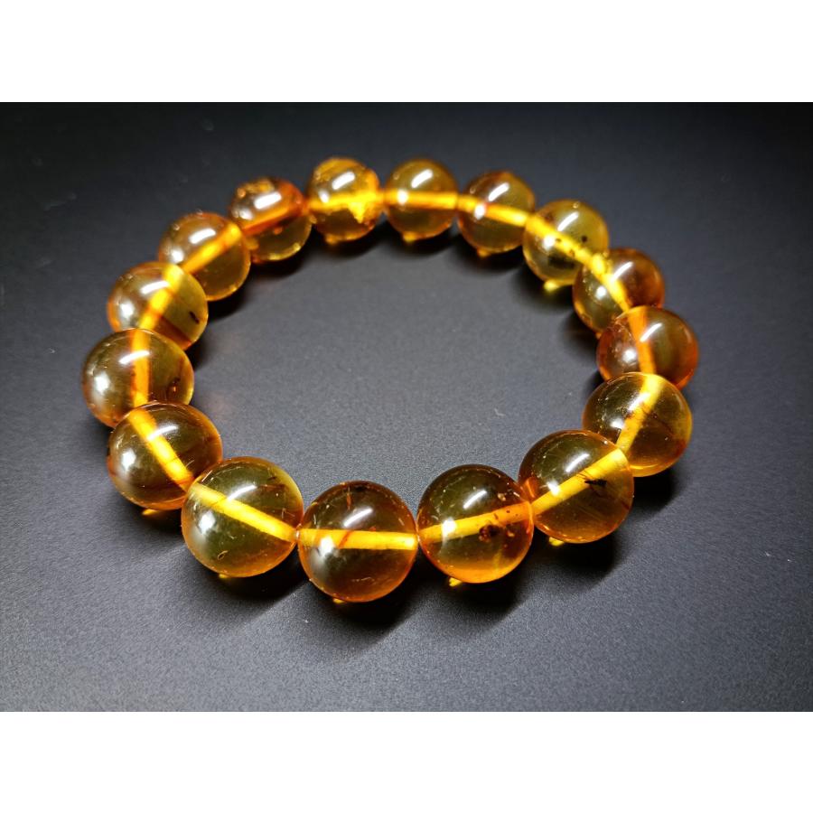 【現物写真】虫入りアンバー（琥珀）　11.5ｍｍ　内径約15ｃｍ　こだわり浄化ブレスレット　日本製オペロンゴムの画像