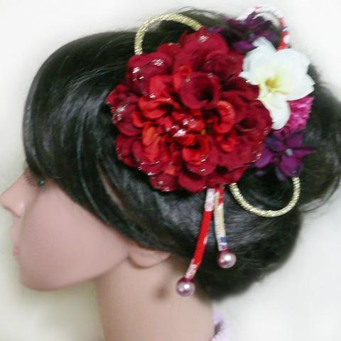 花 髪飾り ラメダリアrと桜菊 和柄紐付 赤 成人式 振袖 結婚式 卒業式 袴　かんざし |  | 02