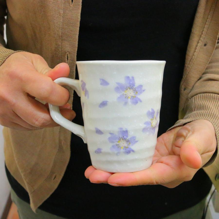 マグカップ 美濃焼 桜の舞マグ（青） 色違いペアあり 桜 花柄｜和食器
