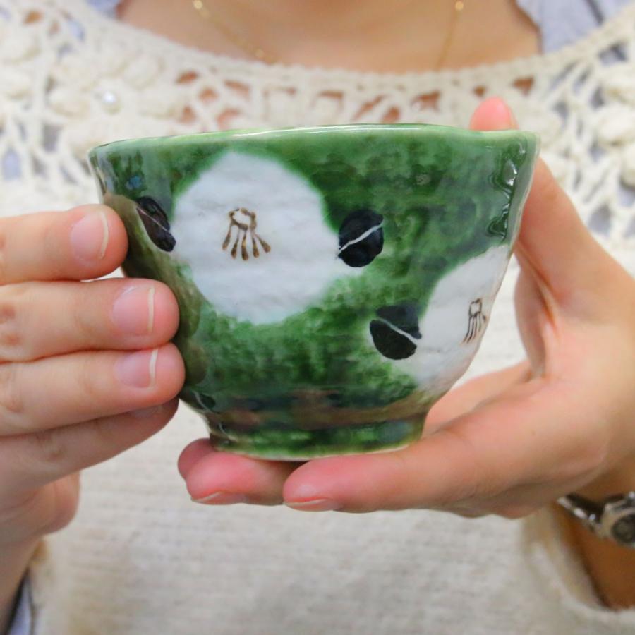 湯呑（湯飲み茶碗） 瀬戸焼 織部椿仙茶 花柄 白峰園 織部焼｜和食器