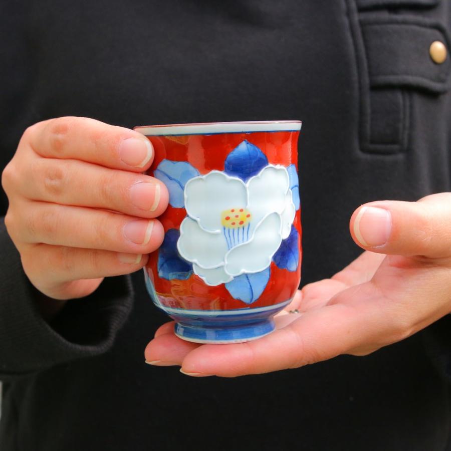 有田焼 色絵椿 湯呑茶碗 茶托付 5客揃 木箱入 美品 湯呑（湯飲み茶碗） 有田焼 波佐見焼 一珍濃椿湯呑（小・赤） 夫婦湯呑