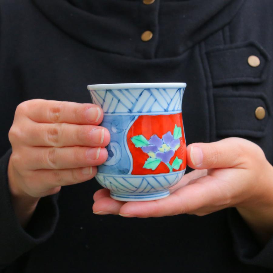 夫婦湯呑(湯飲み茶碗) 有田焼 伊万里焼 割牡丹湯呑(緑・赤 夫婦湯呑(湯飲み茶碗) 有田焼 伊万里焼 割牡丹湯呑(緑・赤