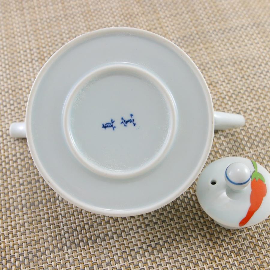 醤油差し 有田焼 新錦からし絵半月汁次 唐辛子 縁起物 液だれしにくい