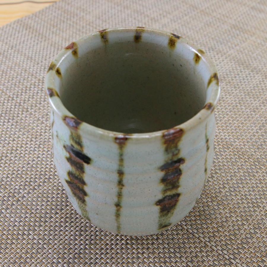 湯呑（湯飲み茶碗） 美濃焼 錆十草寿司湯呑 大きめサイズ 十草柄｜和