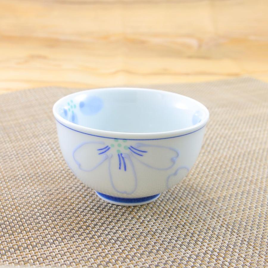 湯呑（湯飲み茶碗） 有田焼 波佐見焼 宴仙茶（青） 桜 花柄｜和
