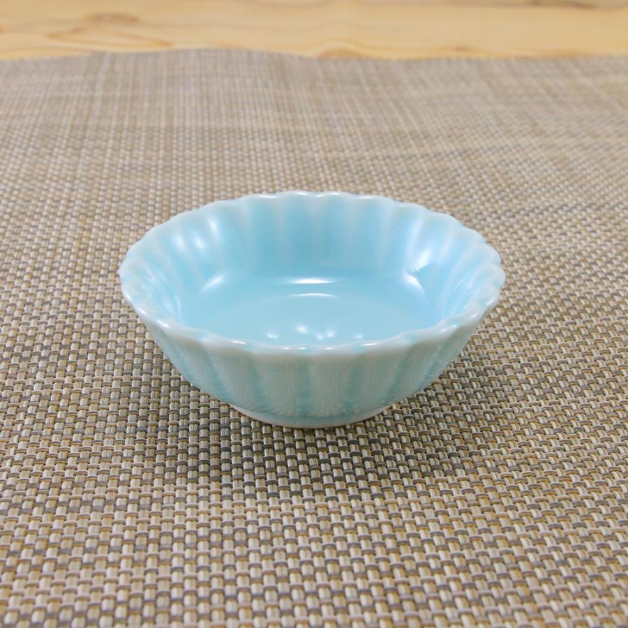 小鉢 有田焼 菊割 静菊堀小付 豆鉢 青磁｜和食器 陶器 三階菱 : 有田焼