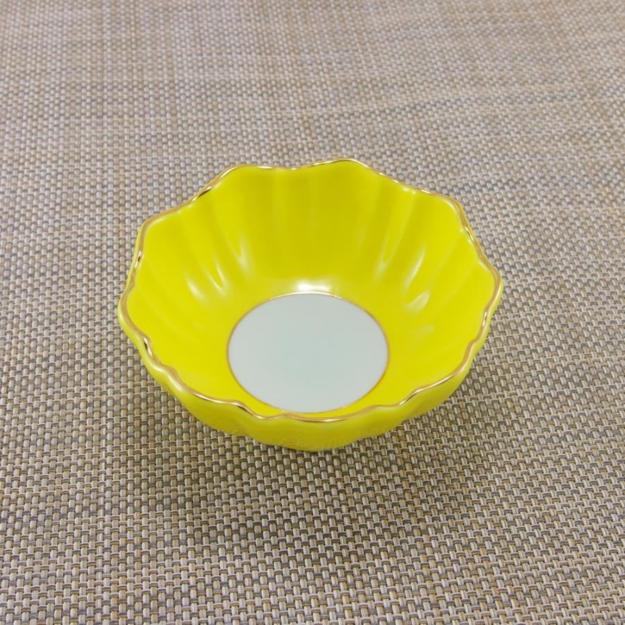 小鉢 有田焼 黄釉掛分菊型小鉢 小付 菊割 金彩 黄色 イエロー 高級感