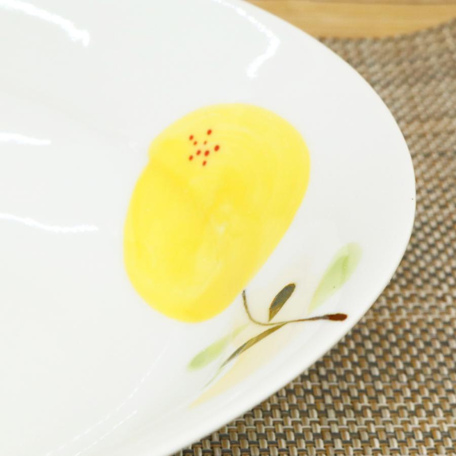 有田焼☆極上のカレー皿☆楕円皿☆カレー☆ 花柄☆磁器☆KU 有田焼 匠