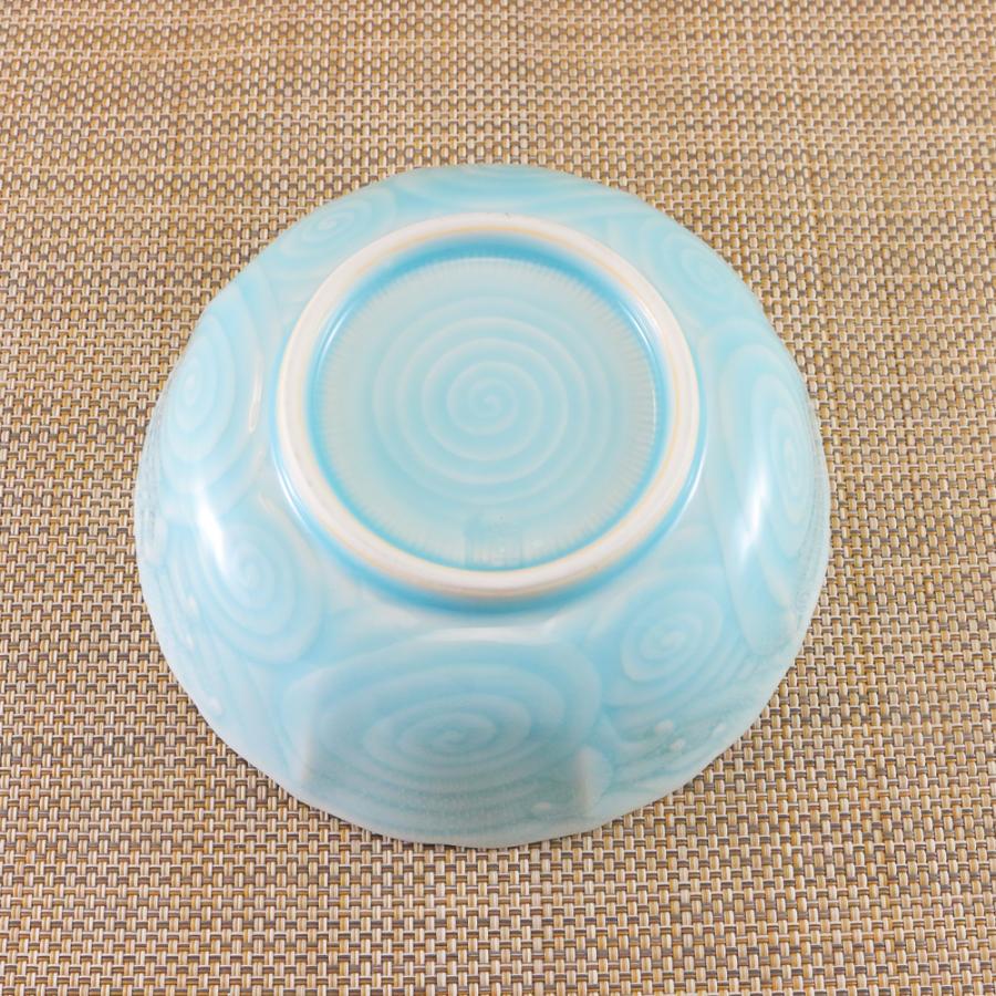 鉢 有田焼 崋山窯 青磁唐草彫鉢（大）青磁 菊柄 取り鉢 丸鉢 ボウル