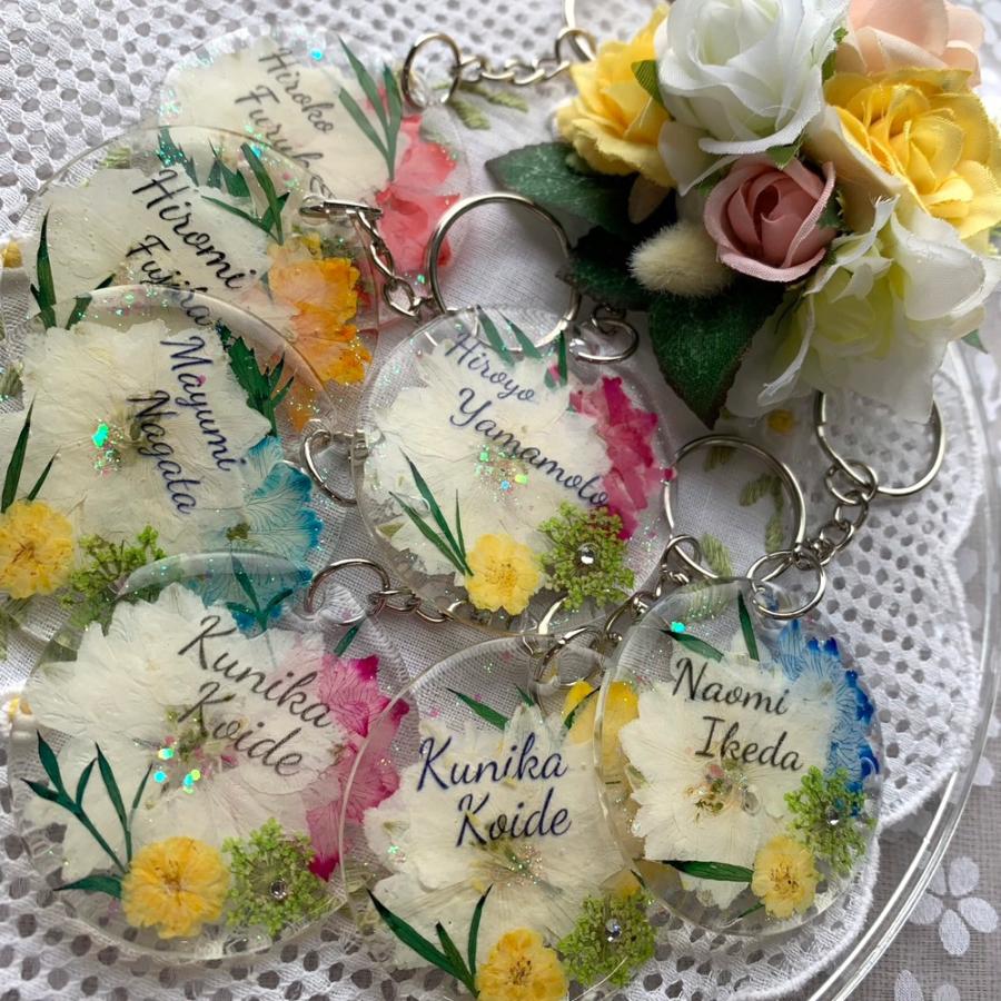 お花の色を選べる！ 【フラワーアクリル キーホルダー デザイン：B