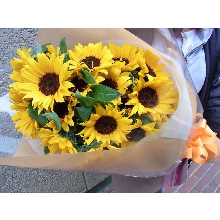 ひまわり10本の花束 母の日誕生日お祝い事サプライズの ひまわり10本の花束 母の日誕生日お祝い事サプライズの