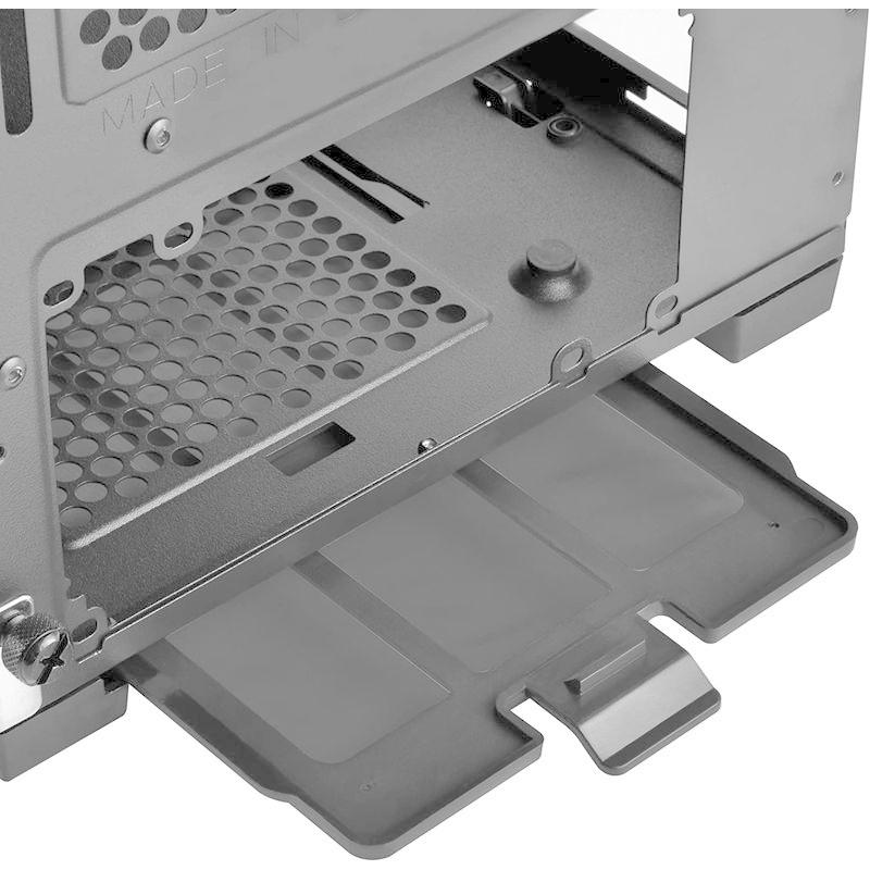 USED SilverStone Lucidシリーズ 強化ガラス製PCケース SST-LD01 26001 ブラック 【Y2400397838】(12110円)