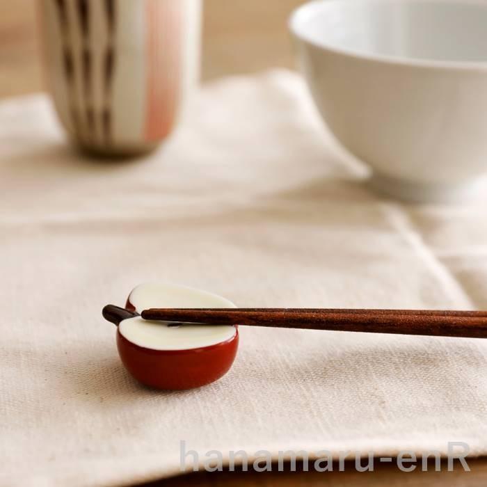 波佐見焼 箸置き りんご 林檎 赤色 半分-赤 京千窯 1個 / はしおき