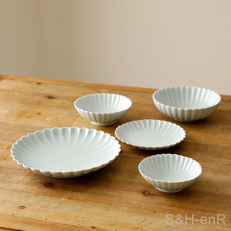 波佐見焼 皿 小鉢 浅鉢 11cm 青白 菊彫り 菊皿 洸琳窯 食器 青磁