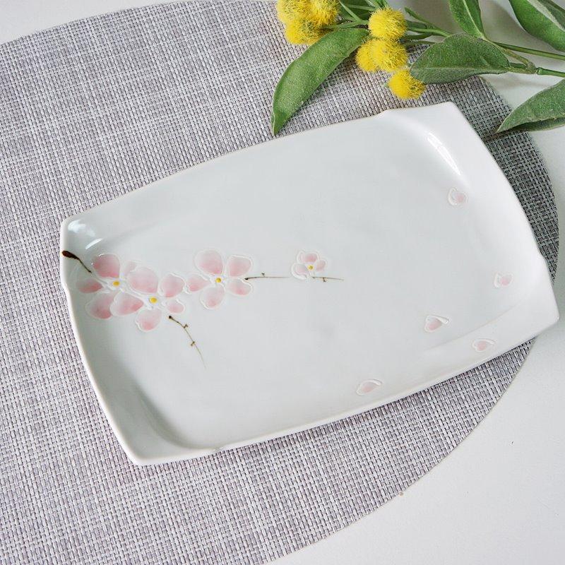 波佐見焼 長角皿 長皿 手描き桜 さくら ピンク おしゃれ かわいい 高級
