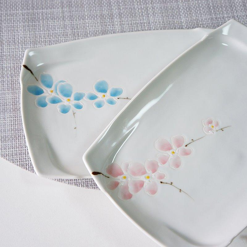 波佐見焼 長角皿 長皿 手描き桜 さくら ピンク おしゃれ かわいい 高級
